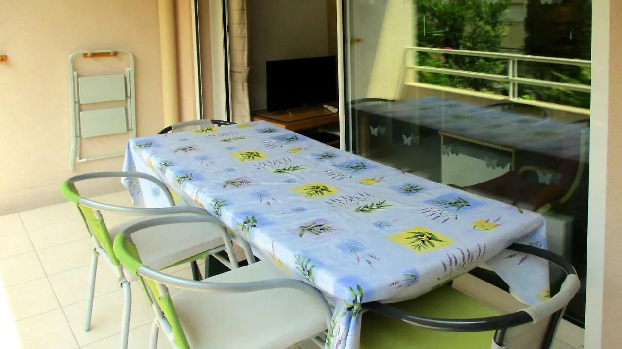 Sq. Pauline Juan-Les-Pins Apartment 0*,  France